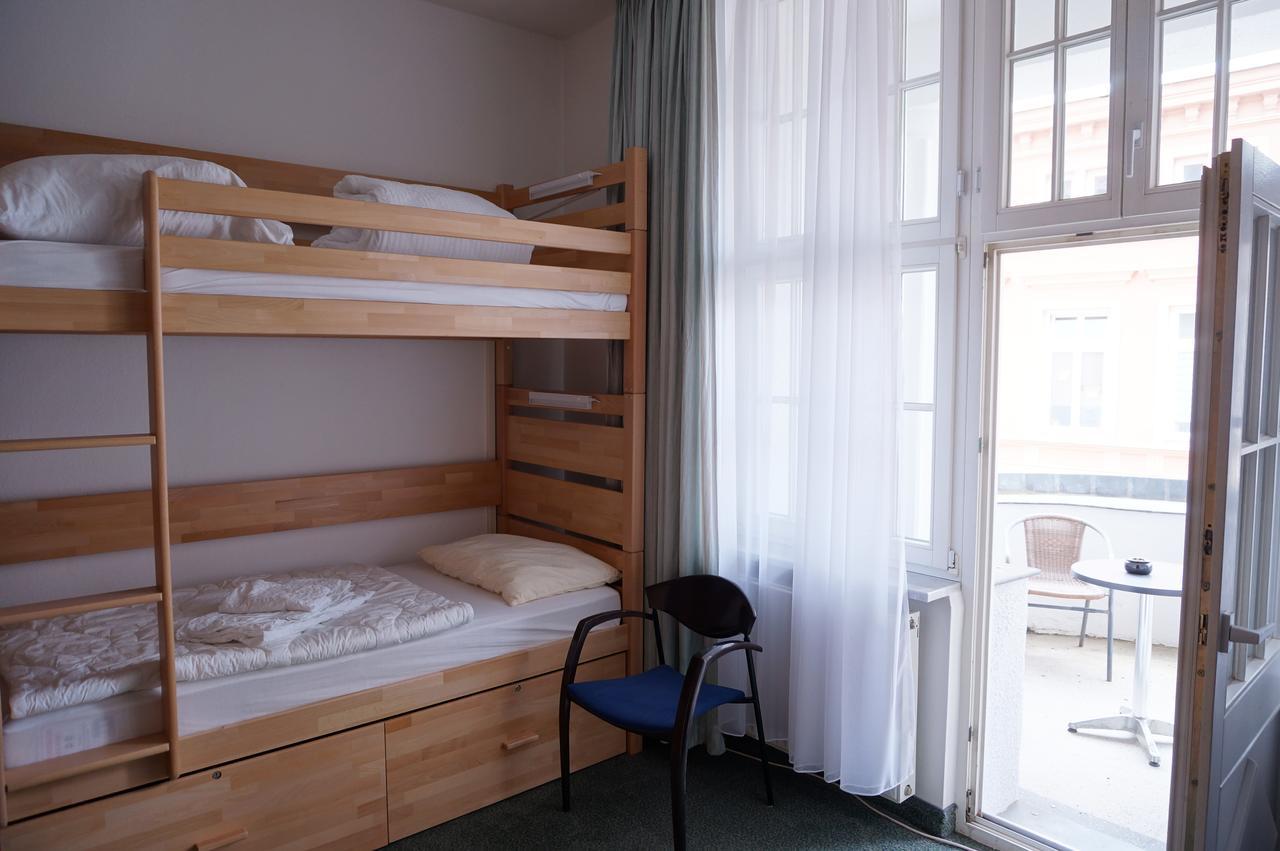 Sweet Dream Hostel & Pension - Self Check-In Güstrow Esterno foto